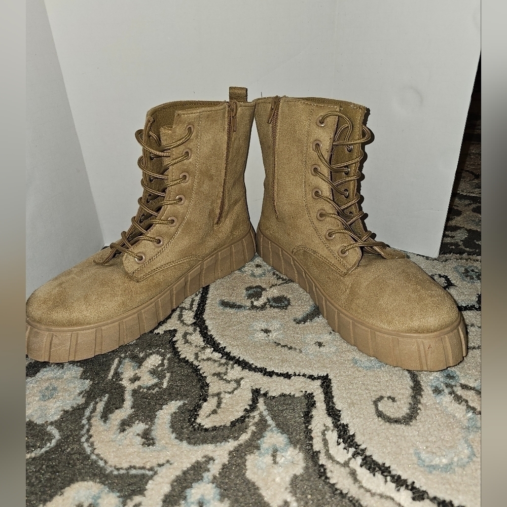 Tan Taxi Suede Boots SZ 10